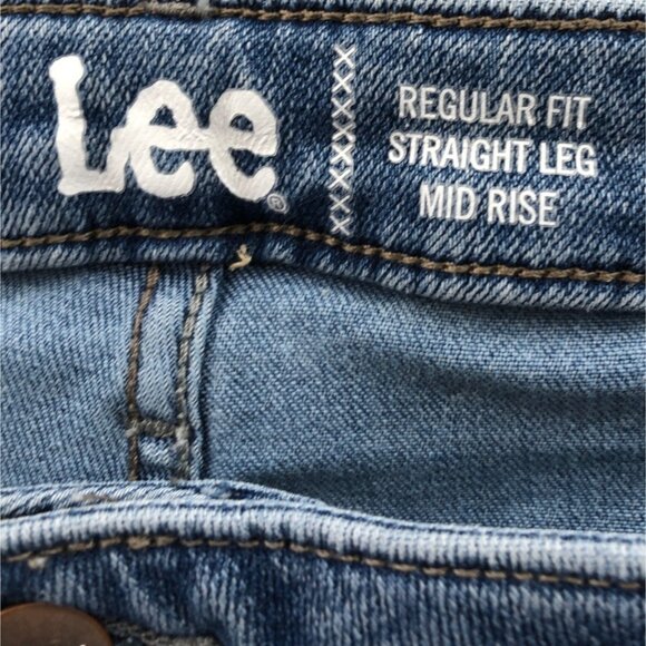 Lee Womens Jeans Size 22M Blue Denim Regular Fit Straight Leg Mid Rise Classic - Picture 3 of 16